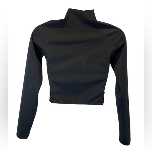 WONE The Rashee Mockneck Crop Top long Sleeve - Picture 4 of 8